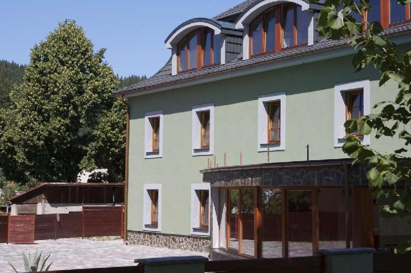 Penzion Stara Fara Маков Экстерьер фото